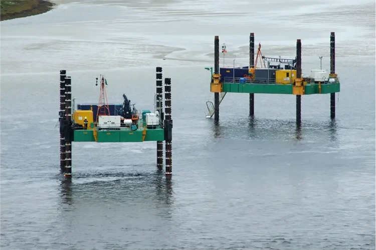 Nền tảng tự nâng cao thăm dò địa chất