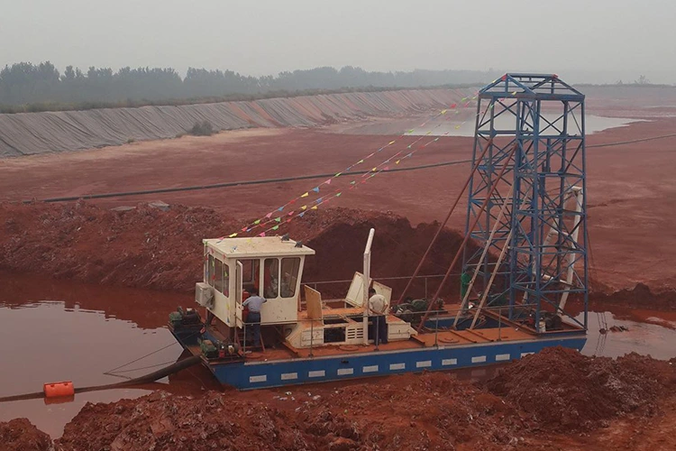 Máy hút bùn phản lực